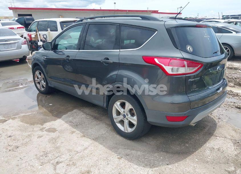 Photo 3 of 2016 Ford Escape SE (VIN 1FMCU0GX1GUB70063)