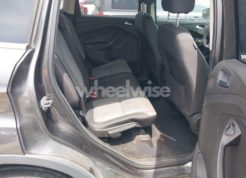 Photo 8 of 2016 Ford Escape SE (VIN 1FMCU0GX1GUB70063)