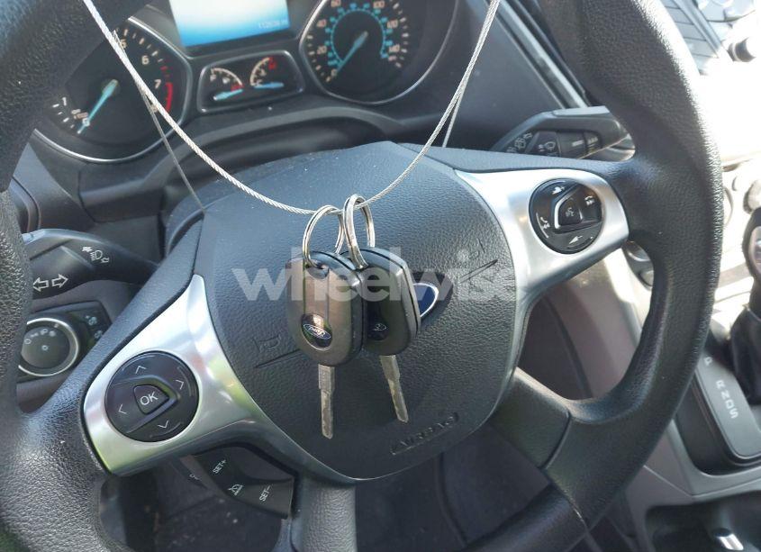 Photo 11 of 2016 Ford Escape SE (VIN 1FMCU0GX1GUB75702)