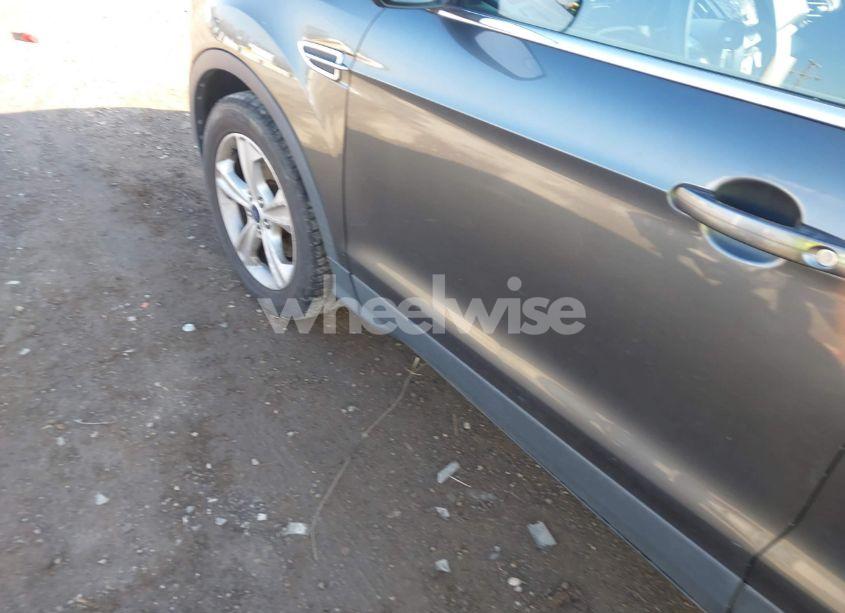 Photo 6 of 2016 Ford Escape SE (VIN 1FMCU0GX1GUB75702)