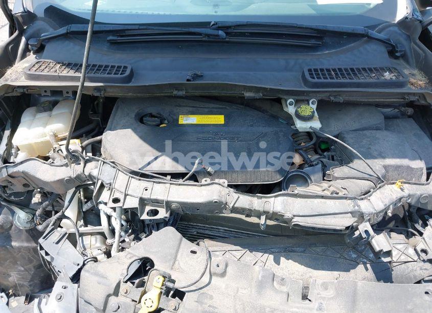 Photo 10 of 2016 Ford Escape SE (VIN 1FMCU0GX1GUB92838)