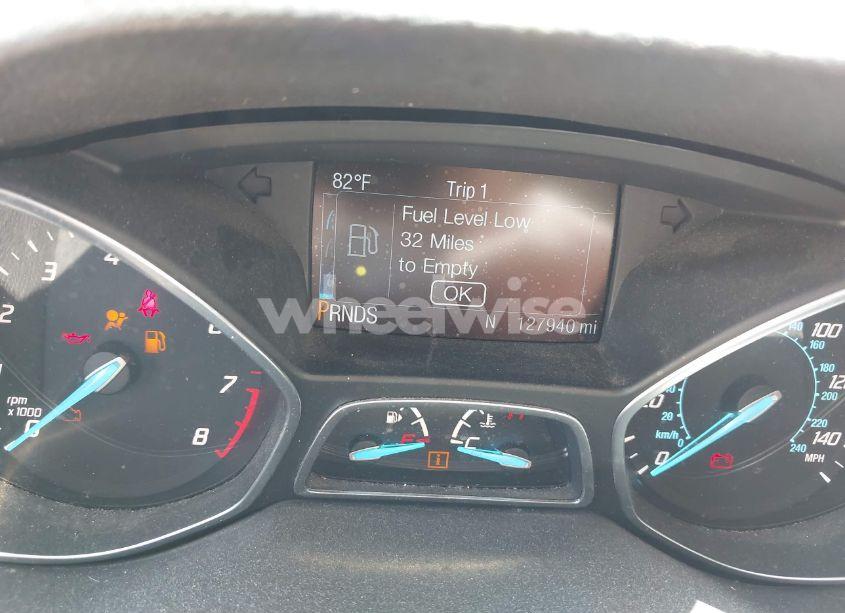 Photo 15 of 2016 Ford Escape SE (VIN 1FMCU0GX1GUB92838)