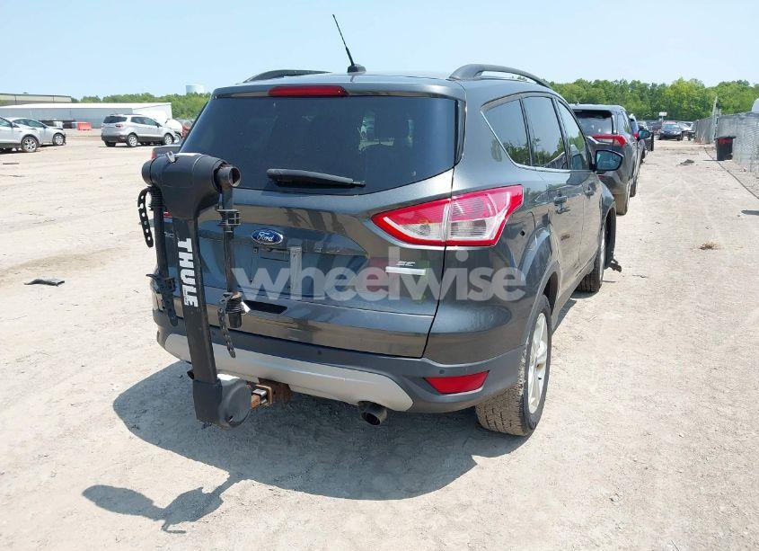 Photo 4 of 2016 Ford Escape SE (VIN 1FMCU0GX1GUB92838)