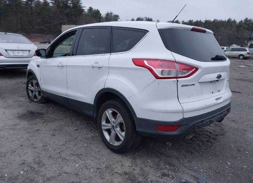 Photo 3 of 2016 Ford Escape SE (VIN 1FMCU0GX1GUC30357)