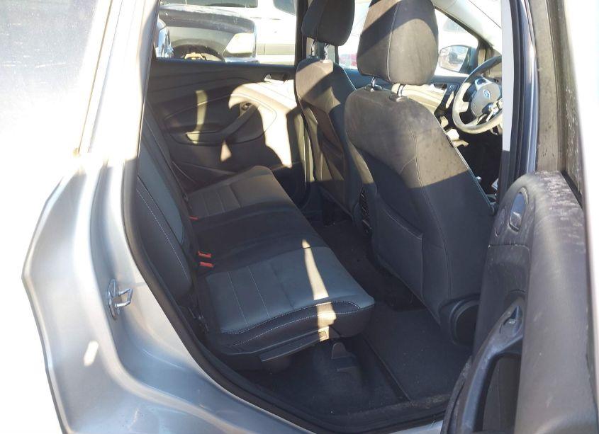 Photo 8 of 2016 Ford Escape SE (VIN 1FMCU0GX1GUC41651)