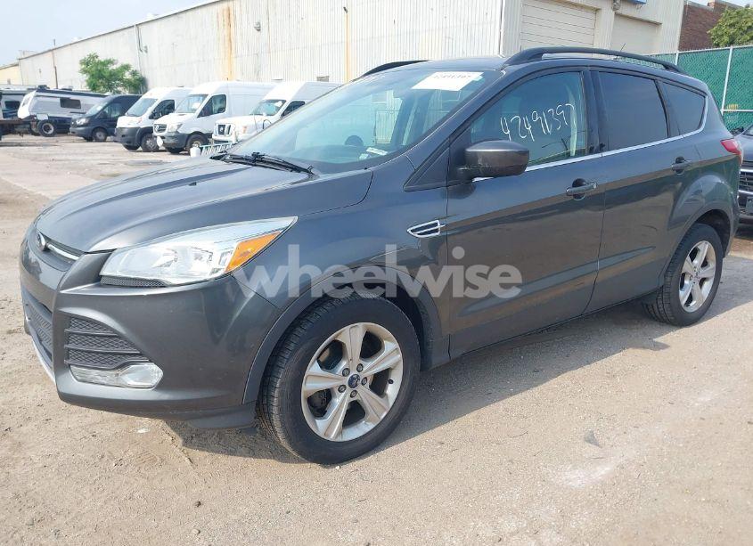 Photo 2 of 2016 Ford Escape SE (VIN 1FMCU0GX1GUC56439)