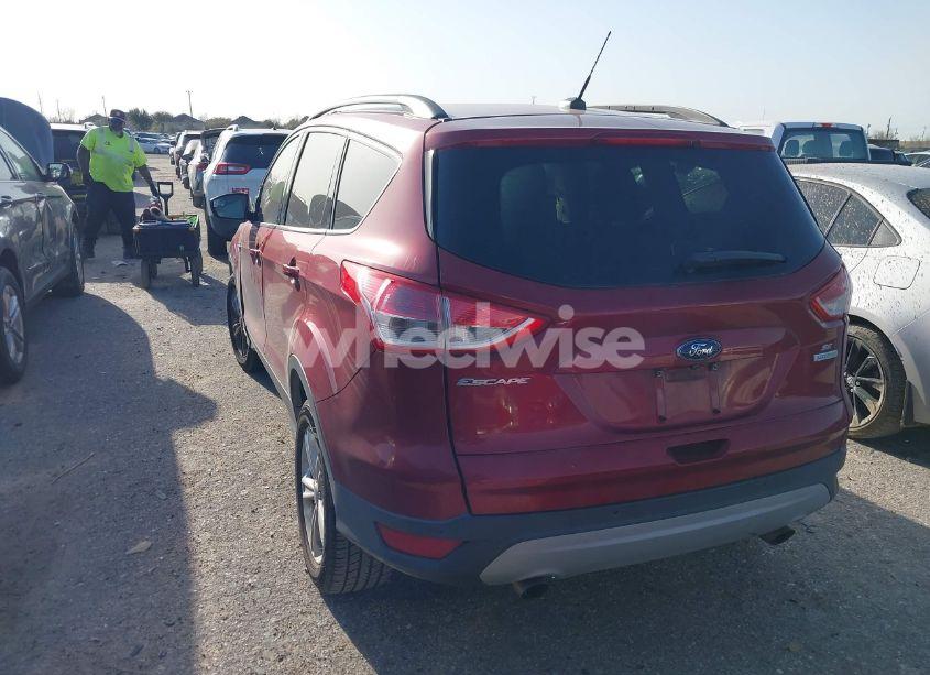 Photo 3 of 2016 Ford Escape SE (VIN 1FMCU0GX1GUC58045)