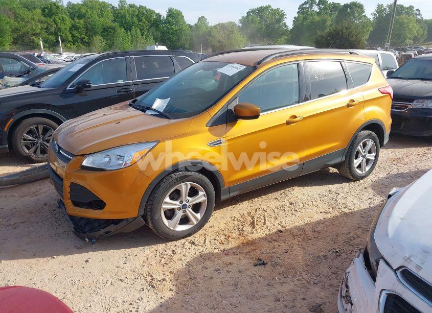 Photo 2 of 2016 Ford Escape SE (VIN 1FMCU0GX1GUC62175)