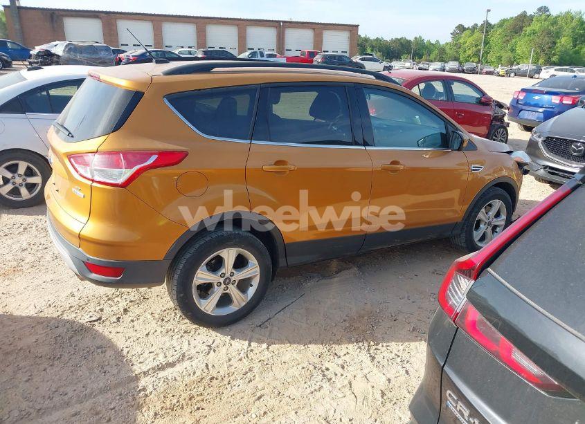 Photo 4 of 2016 Ford Escape SE (VIN 1FMCU0GX1GUC62175)