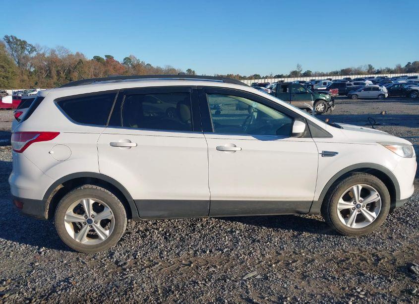 Photo 13 of 2016 Ford Escape SE (VIN 1FMCU0GX1GUC73192)