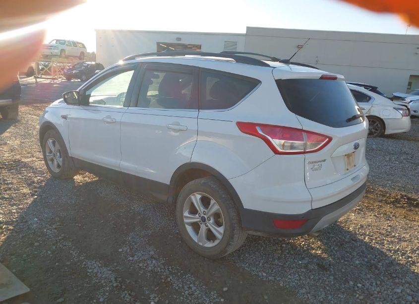 Photo 3 of 2016 Ford Escape SE (VIN 1FMCU0GX1GUC73192)