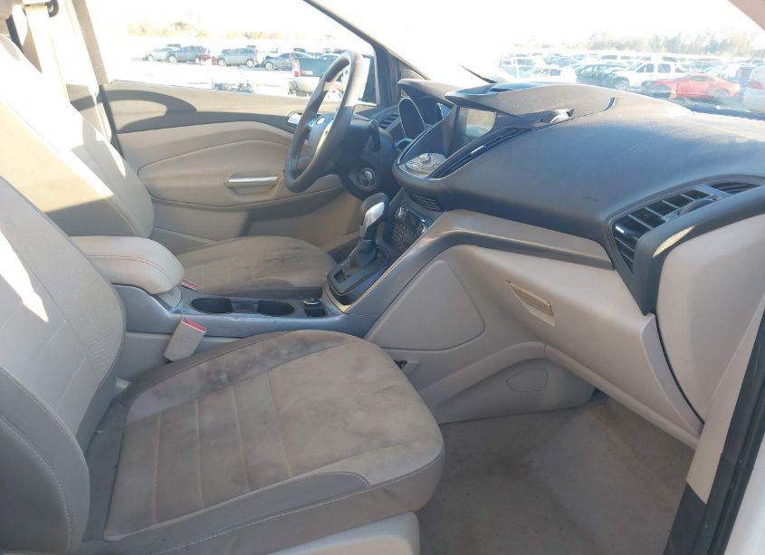 Photo 5 of 2016 Ford Escape SE (VIN 1FMCU0GX1GUC73192)