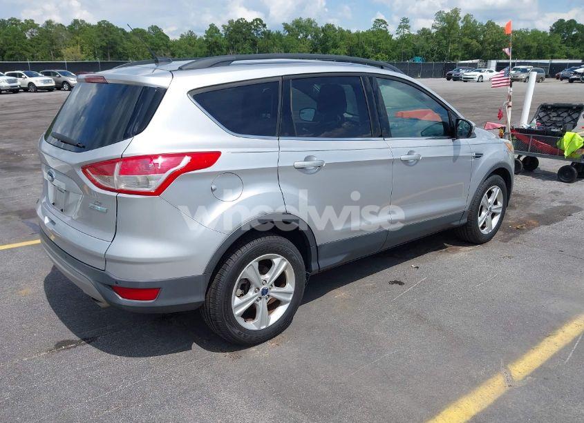 Photo 4 of 2016 Ford Escape SE (VIN 1FMCU0GX1GUC73693)