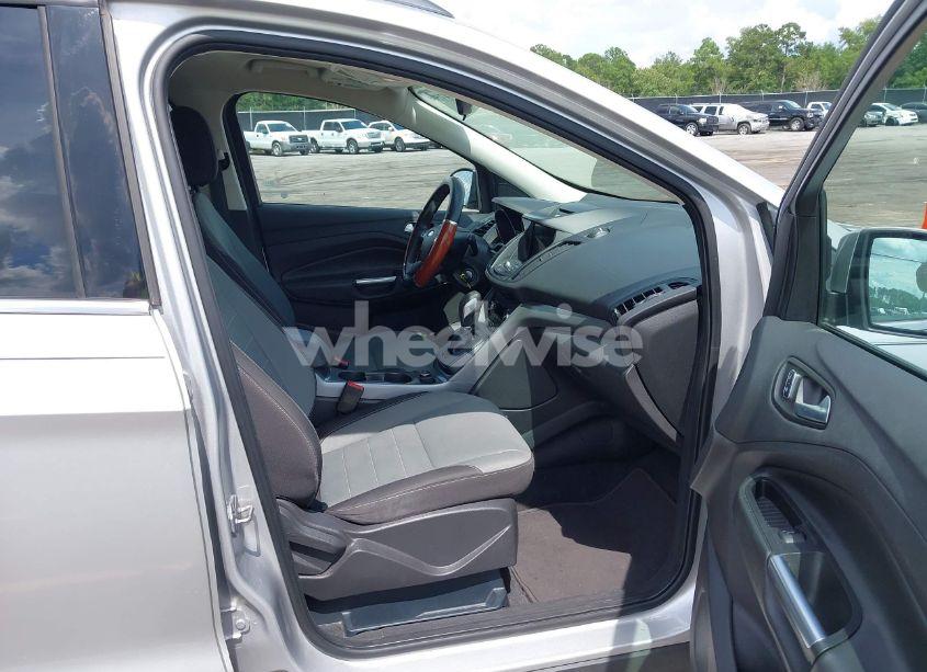 Photo 5 of 2016 Ford Escape SE (VIN 1FMCU0GX1GUC73693)