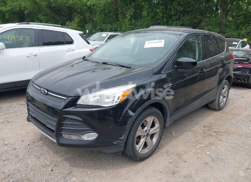 Photo 2 of 2016 Ford Escape SE (VIN 1FMCU0GX1GUC87092)
