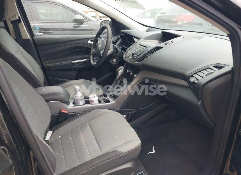 Photo 5 of 2016 Ford Escape SE (VIN 1FMCU0GX1GUC87092)