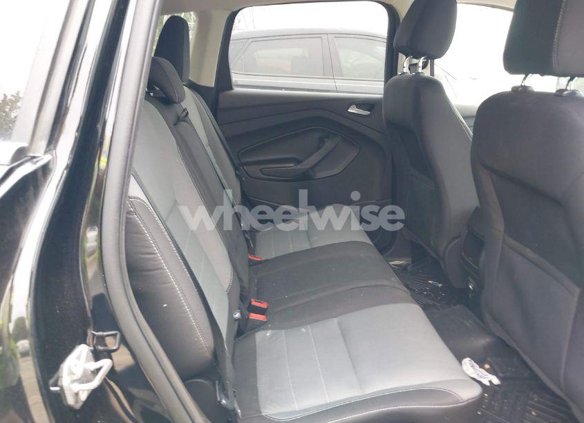 Photo 8 of 2016 Ford Escape SE (VIN 1FMCU0GX1GUC87092)