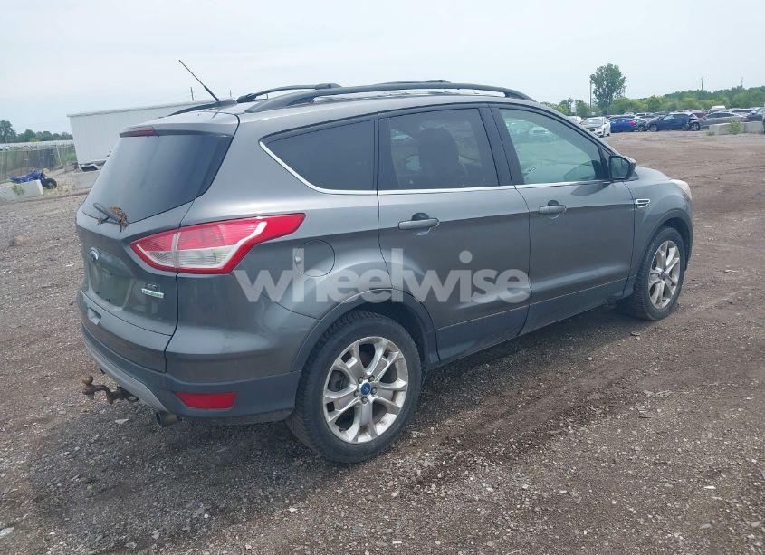 Photo 4 of 2013 Ford Escape SE (VIN 1FMCU0GX2DUA31362)
