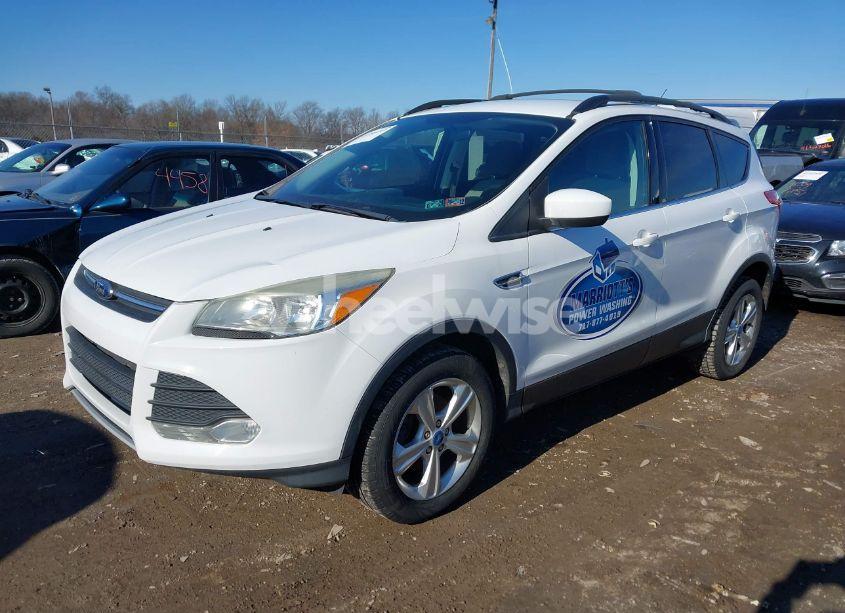 Photo 2 of 2013 Ford Escape SE (VIN 1FMCU0GX2DUB10434)