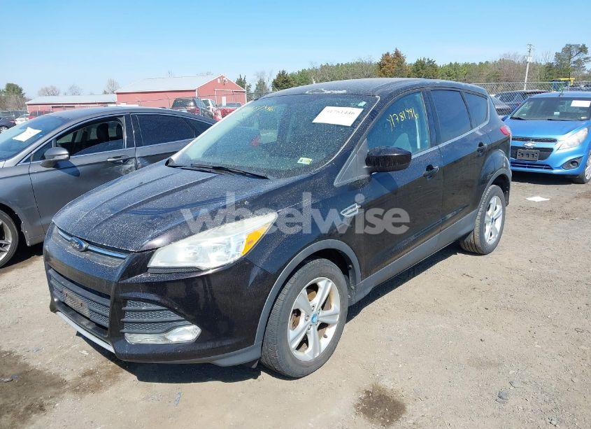 Photo 2 of 2013 Ford Escape SE (VIN 1FMCU0GX2DUB51405)