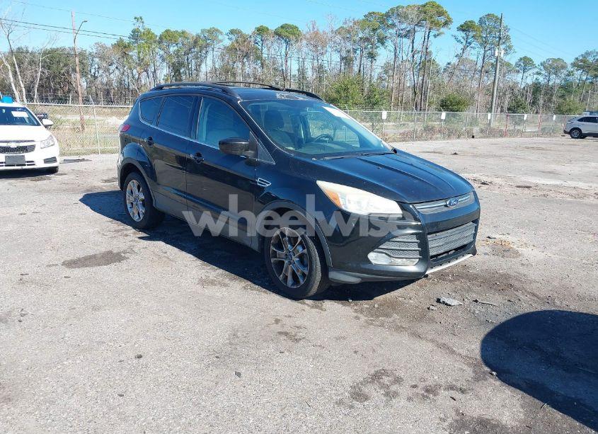 2013 Ford Escape SE (VIN 1FMCU0GX2DUC19606) main photo