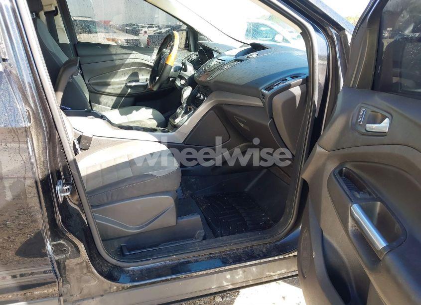 Photo 5 of 2013 Ford Escape SE (VIN 1FMCU0GX2DUC51892)