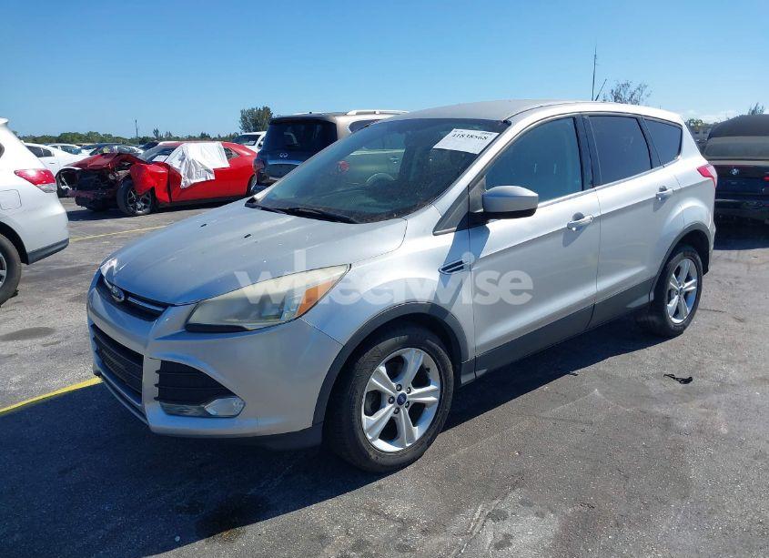 Photo 2 of 2014 Ford Escape SE (VIN 1FMCU0GX2EUB22357)