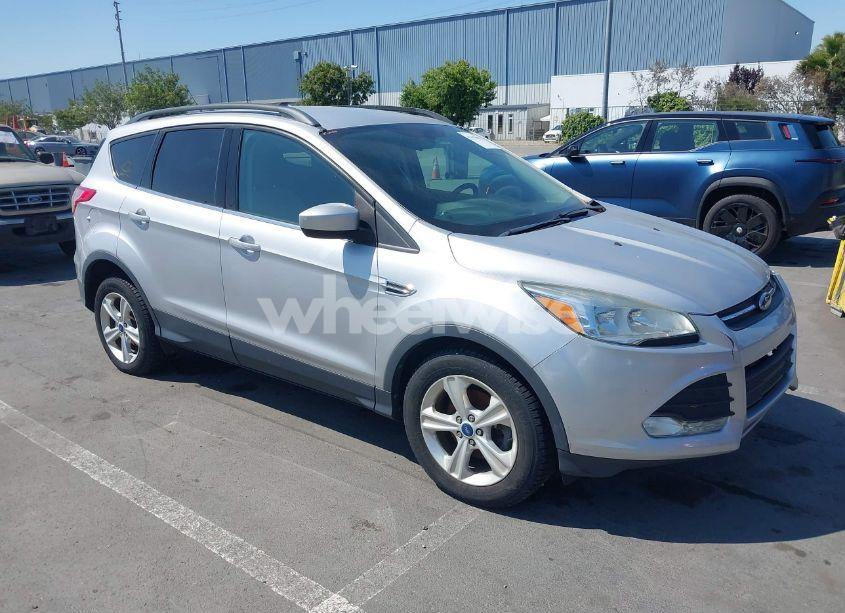 2014 Ford Escape SE (VIN 1FMCU0GX2EUB46237) main photo