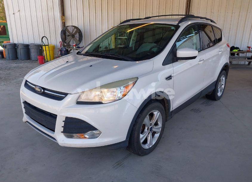 Photo 2 of 2014 Ford Escape SE (VIN 1FMCU0GX2EUB54998)