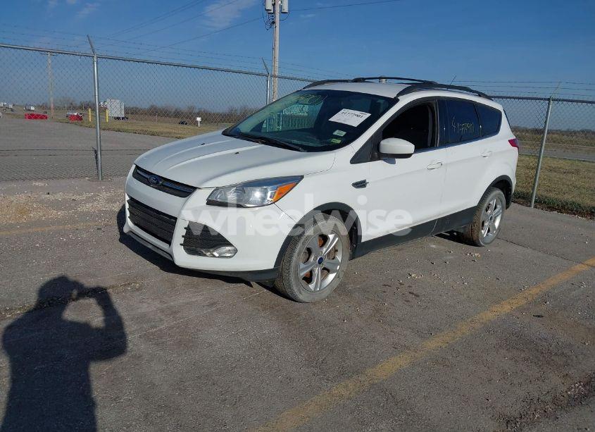 Photo 2 of 2014 Ford Escape SE (VIN 1FMCU0GX2EUB70134)