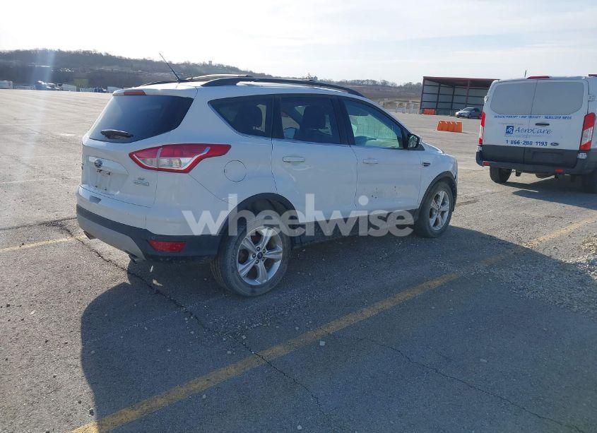 Photo 4 of 2014 Ford Escape SE (VIN 1FMCU0GX2EUB70134)