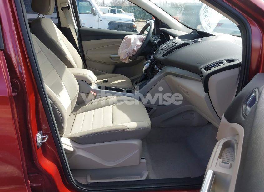 Photo 5 of 2015 Ford Escape SE (VIN 1FMCU0GX2FUA17433)