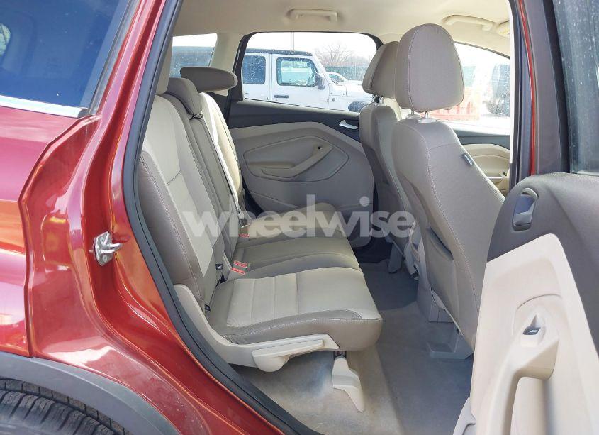 Photo 8 of 2015 Ford Escape SE (VIN 1FMCU0GX2FUA17433)