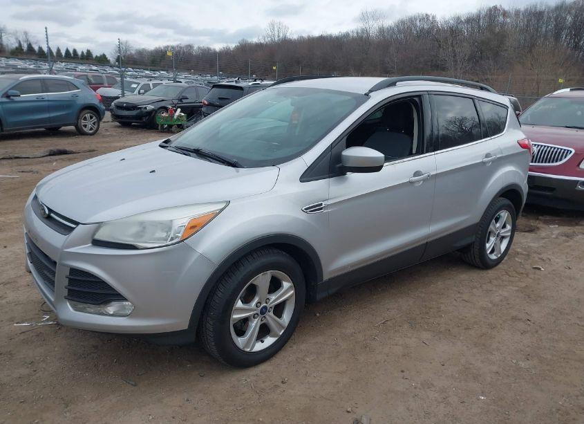 Photo 2 of 2015 Ford Escape SE (VIN 1FMCU0GX2FUA99356)