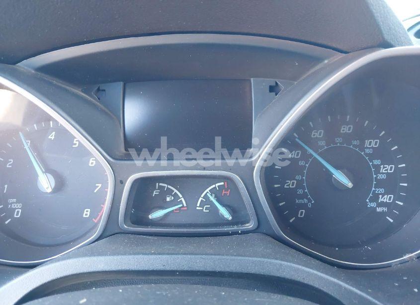 Photo 15 of 2015 Ford Escape SE (VIN 1FMCU0GX2FUB07164)