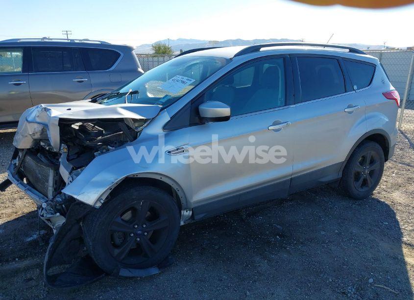 Photo 2 of 2015 Ford Escape SE (VIN 1FMCU0GX2FUB07164)