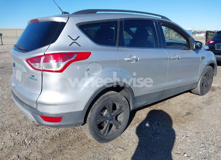Photo 4 of 2015 Ford Escape SE (VIN 1FMCU0GX2FUB07164)
