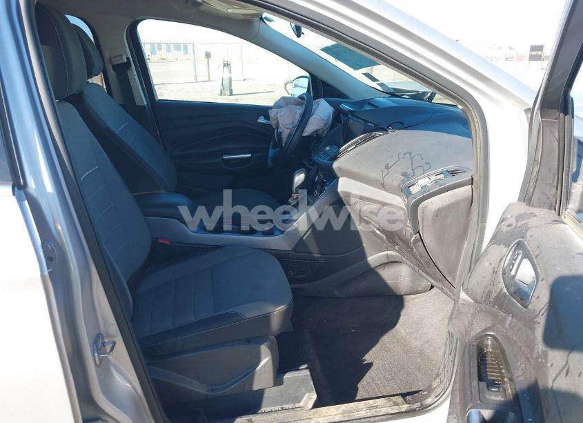 Photo 5 of 2015 Ford Escape SE (VIN 1FMCU0GX2FUB07164)