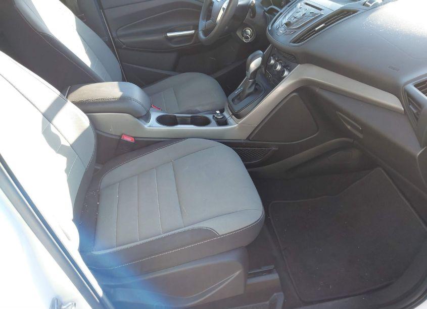 Photo 5 of 2015 Ford Escape SE (VIN 1FMCU0GX2FUB13742)
