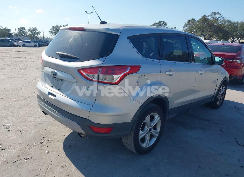 Photo 4 of 2015 Ford Escape SE (VIN 1FMCU0GX2FUB21016)