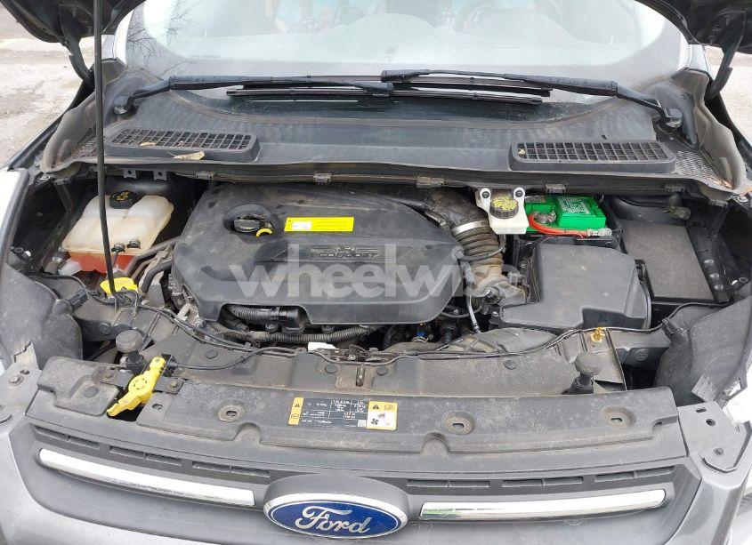 Photo 10 of 2015 Ford Escape SE (VIN 1FMCU0GX2FUB57661)