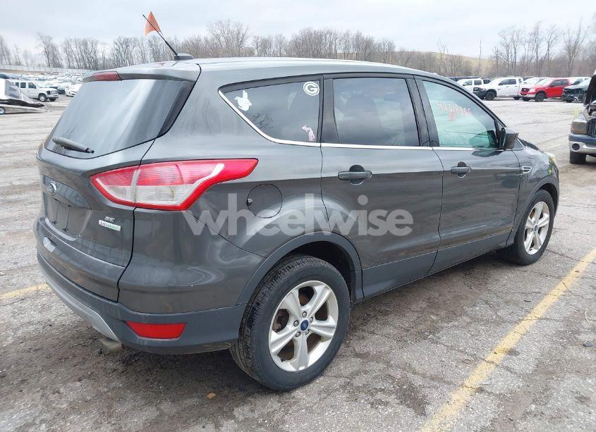 Photo 4 of 2015 Ford Escape SE (VIN 1FMCU0GX2FUB57661)