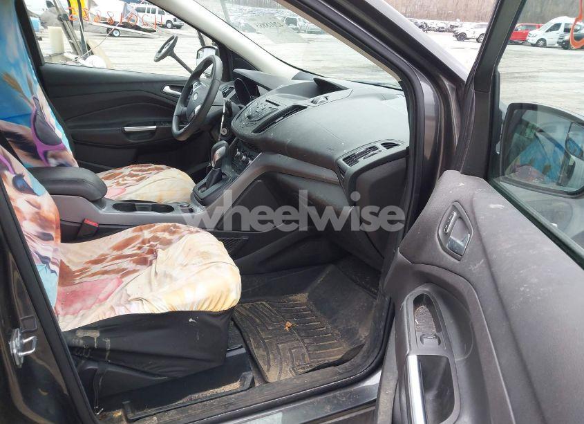 Photo 5 of 2015 Ford Escape SE (VIN 1FMCU0GX2FUB57661)