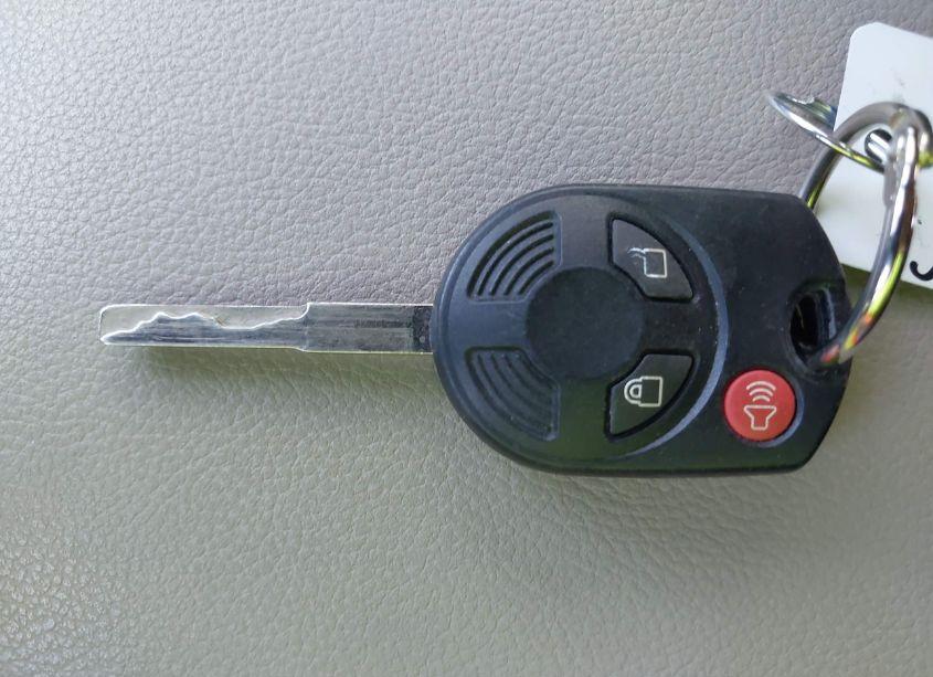 Photo 11 of 2015 Ford Escape SE (VIN 1FMCU0GX2FUB93303)