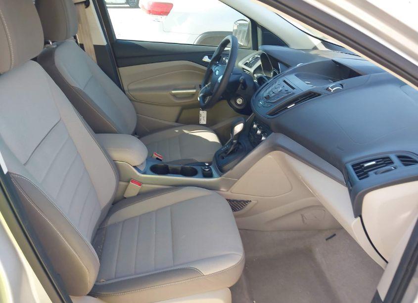 Photo 5 of 2015 Ford Escape SE (VIN 1FMCU0GX2FUB93303)