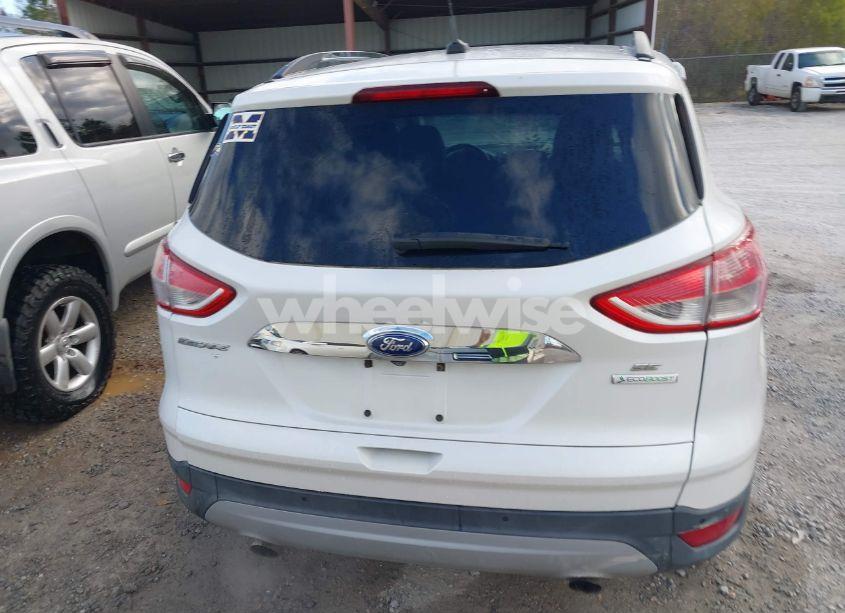 Photo 16 of 2015 Ford Escape SE (VIN 1FMCU0GX2FUC10617)