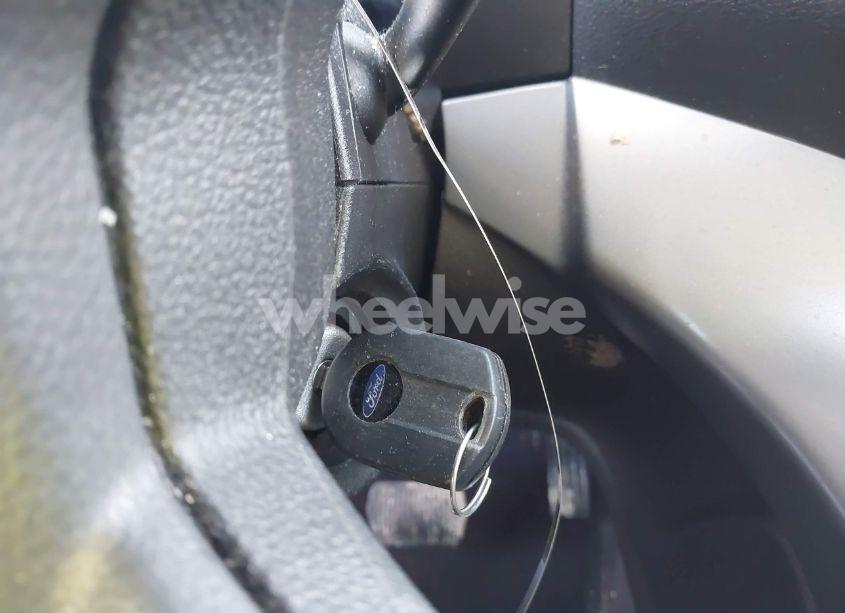 Photo 11 of 2015 Ford Escape SE (VIN 1FMCU0GX2FUC71269)