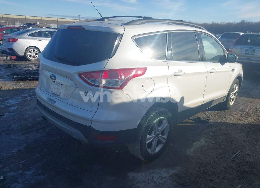 Photo 4 of 2015 Ford Escape SE (VIN 1FMCU0GX2FUC71269)