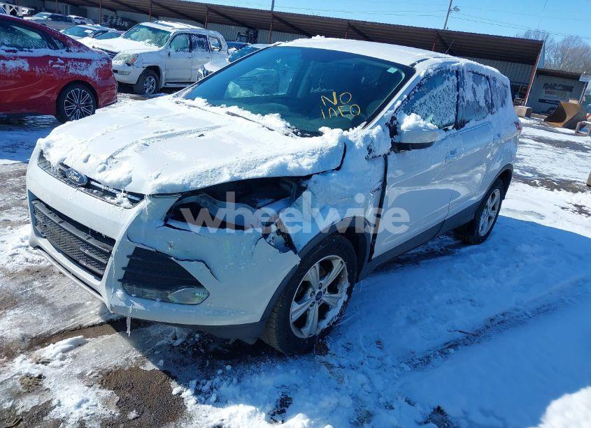 Photo 2 of 2015 Ford Escape SE (VIN 1FMCU0GX2FUC77542)