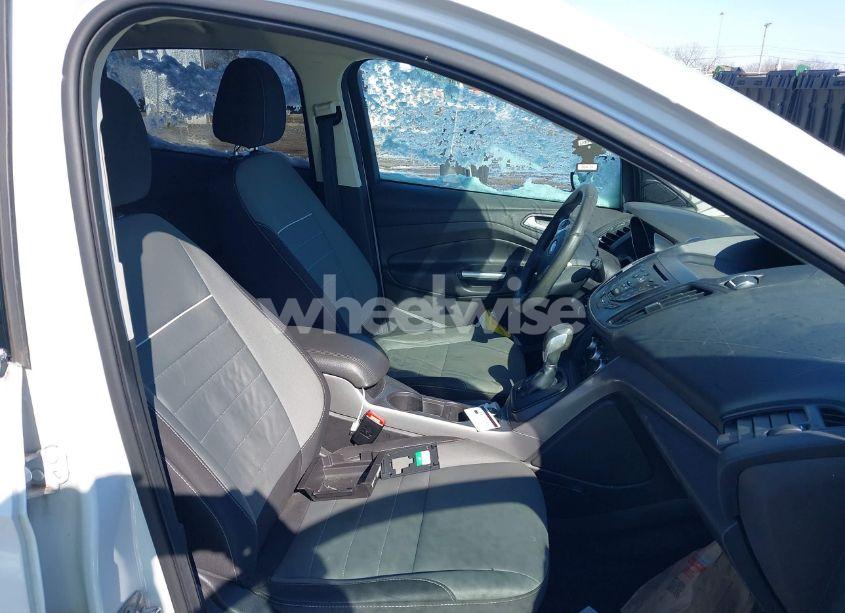 Photo 5 of 2015 Ford Escape SE (VIN 1FMCU0GX2FUC77542)